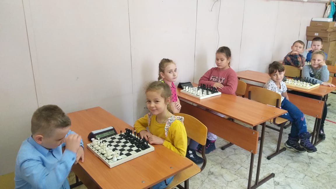 30 октября в нашей школе состоялся межшкольный турнир по шахматам среди 1-х классов..